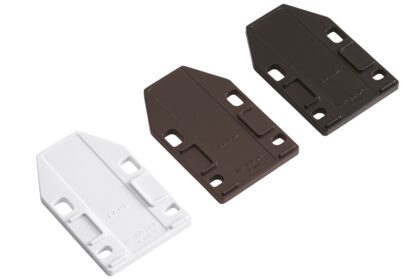 4-delige afstandsplaat, gemaakt van polyacetaal, oppervlak: wit, 70 mm (2-3/4"), ML-120-DP4-WT. Compensatieplaat voor magnetische druksluitingen ML-120BR, ML-120W en ML-120BL van Sugatsune, van Sugatsune / LAMP® (Japan) - Afbeelding 4